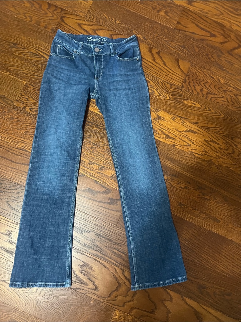 Wrangler Women’s Boot Cut Jeans in Dark Blue Wash